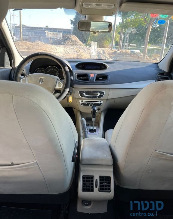 2010' Renault Fluence רנו פלואנס photo #2