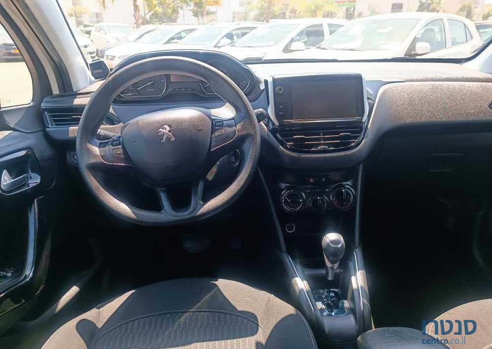 2020' Peugeot 208 פיג'ו photo #3