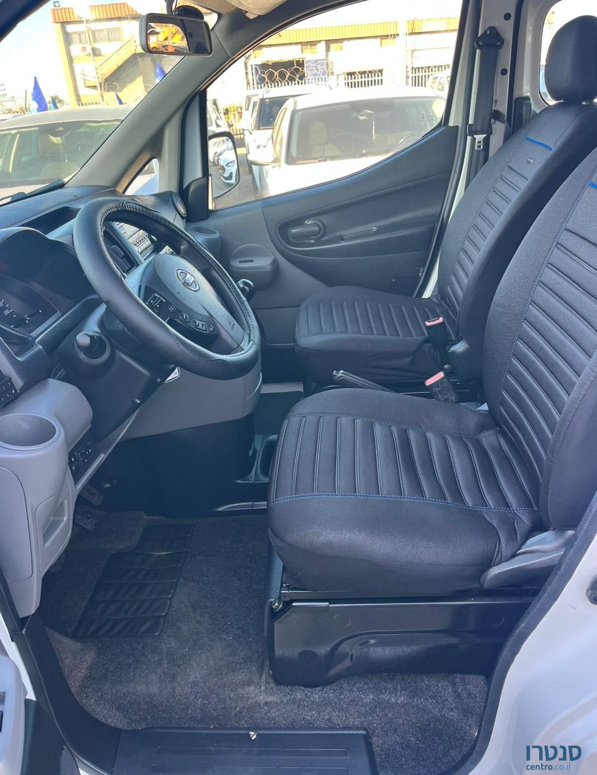 2017' Nissan NV200 ניסאן photo #4