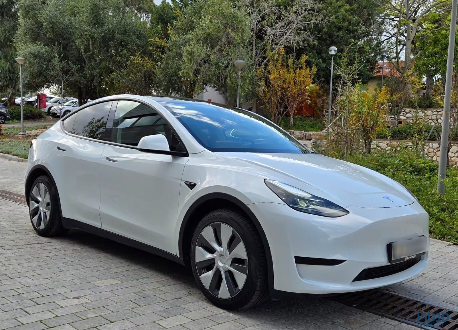 2023' Tesla Model Y טסלה מודל Y photo #2