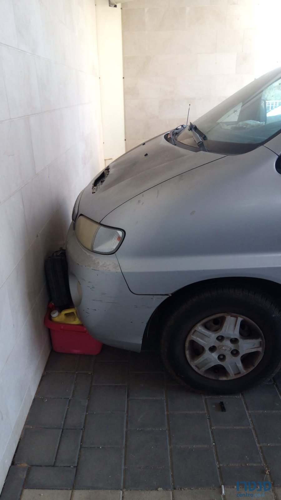 2002' Hyundai H-1 photo #1