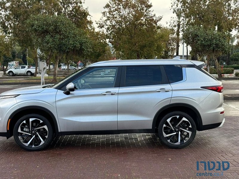 2023' Mitsubishi Outlander מיצובישי אאוטלנדר photo #2