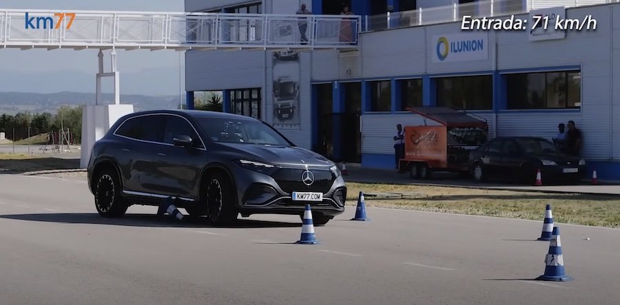 See Mercedes-Benz EQS SUV Collect Cones Like Bonus Points In Moose Test
