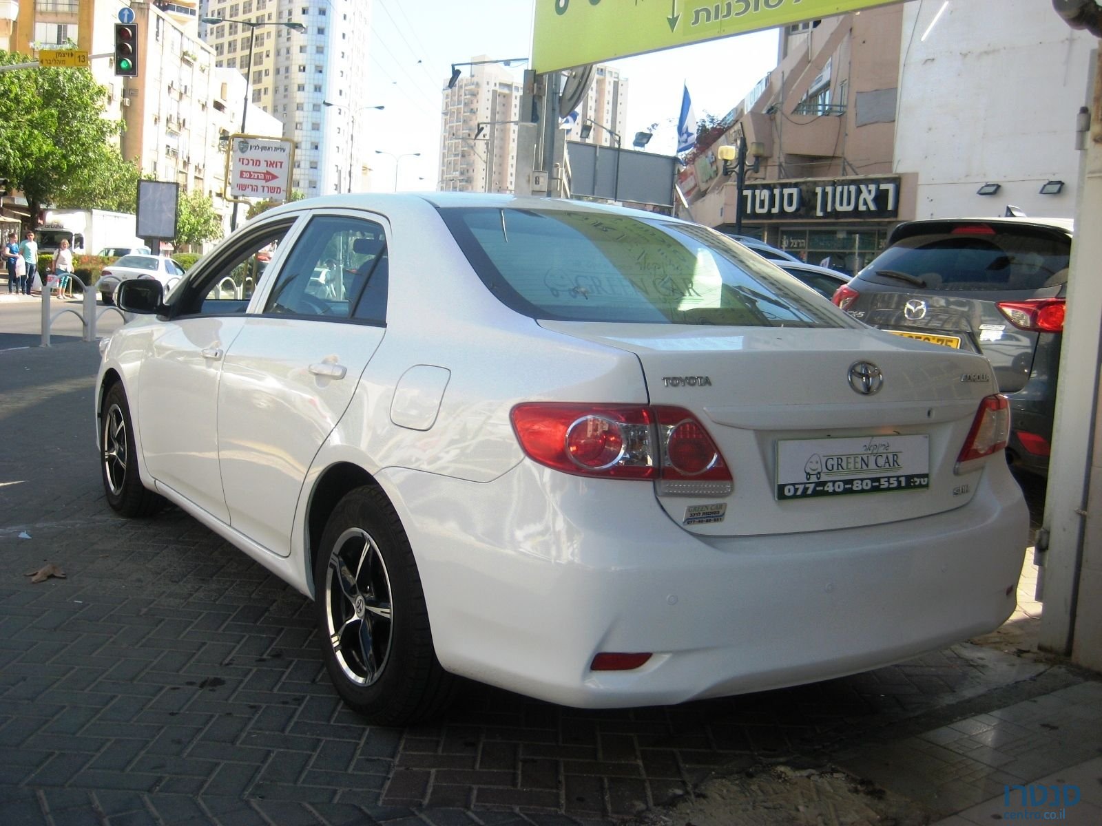 2011' Toyota Corolla photo #4