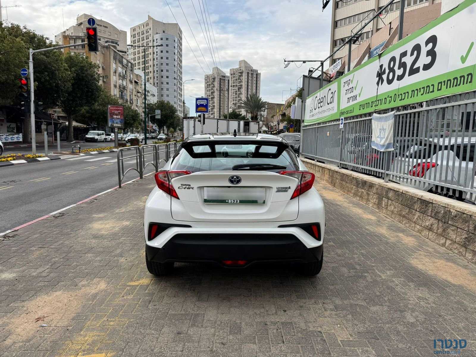 2019' Toyota C-HR photo #5