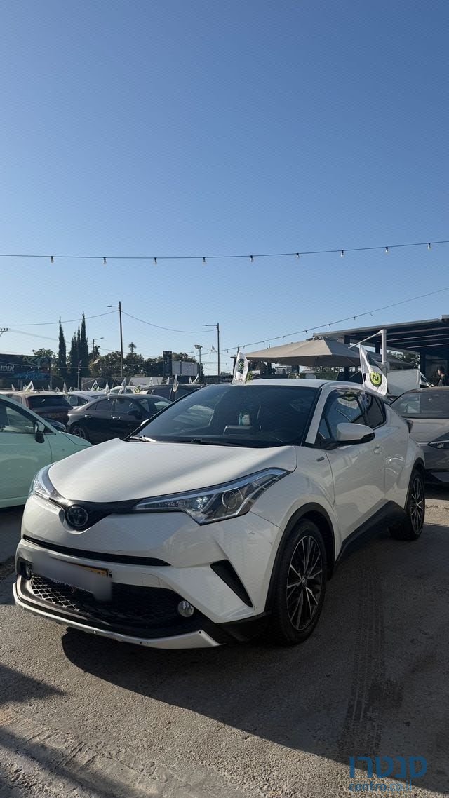 2019' Toyota C-HR טויוטה photo #3