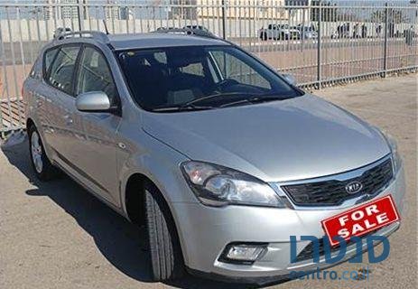 2012' Kia Ceed סטיישן photo #2