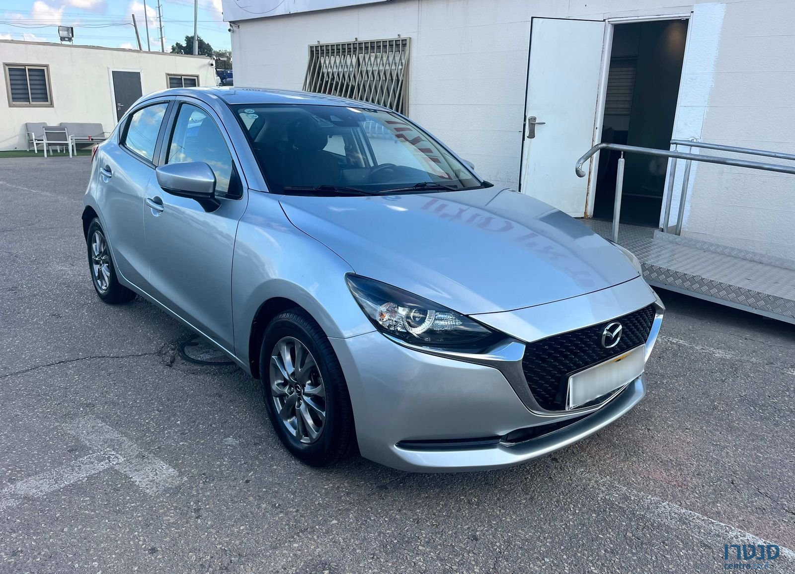 2021' Mazda 2 מאזדה photo #1