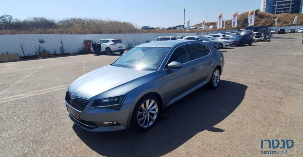2018' Skoda Superb סקודה סופרב photo #4