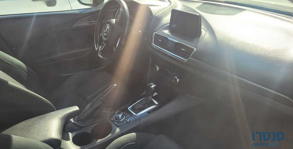 2019' Mazda 3 מאזדה photo #1