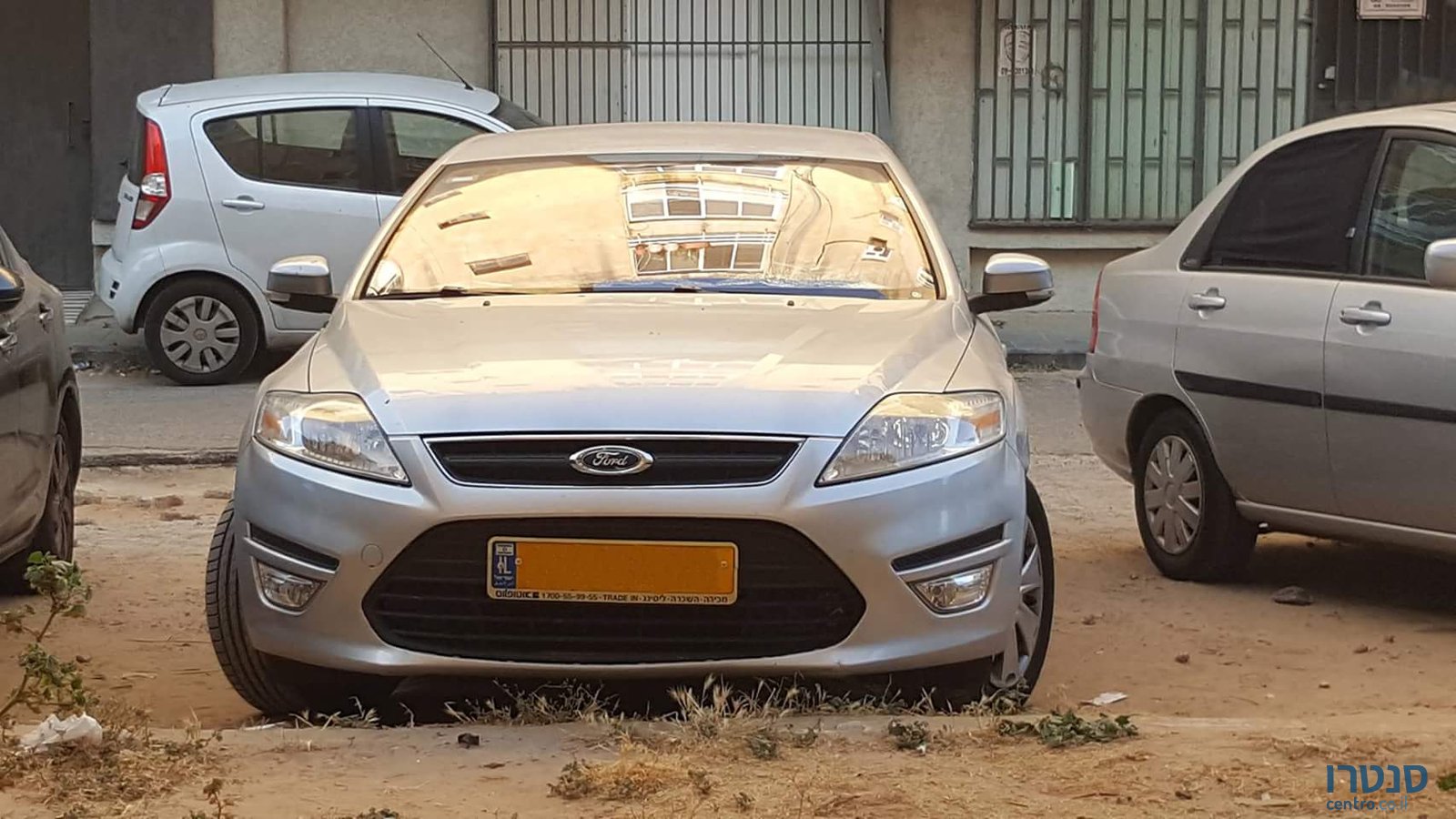 2011' Ford Mondeo photo #3