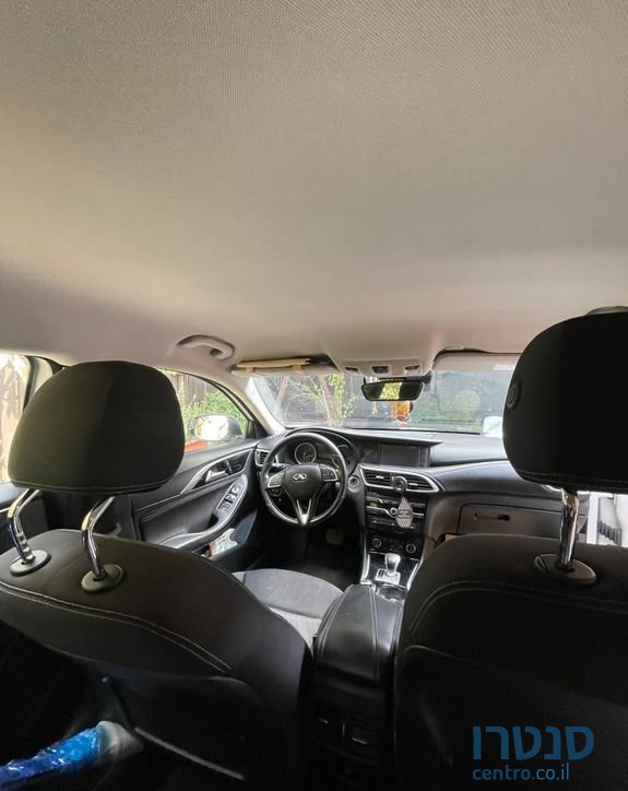 2017' Infiniti Q30 אינפיניטי photo #6