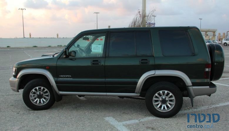 2003' Isuzu Trooper photo #1