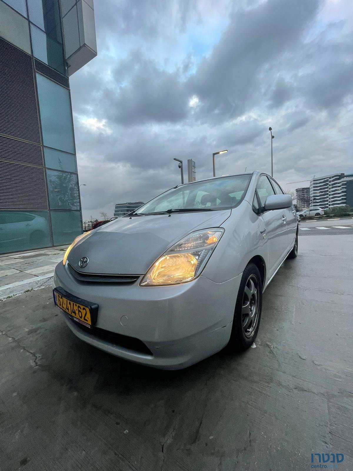 2007' Toyota Prius photo #2