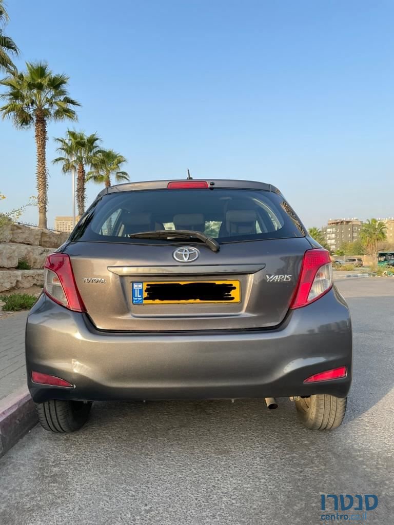 2014' Toyota Yaris טויוטה יאריס photo #3
