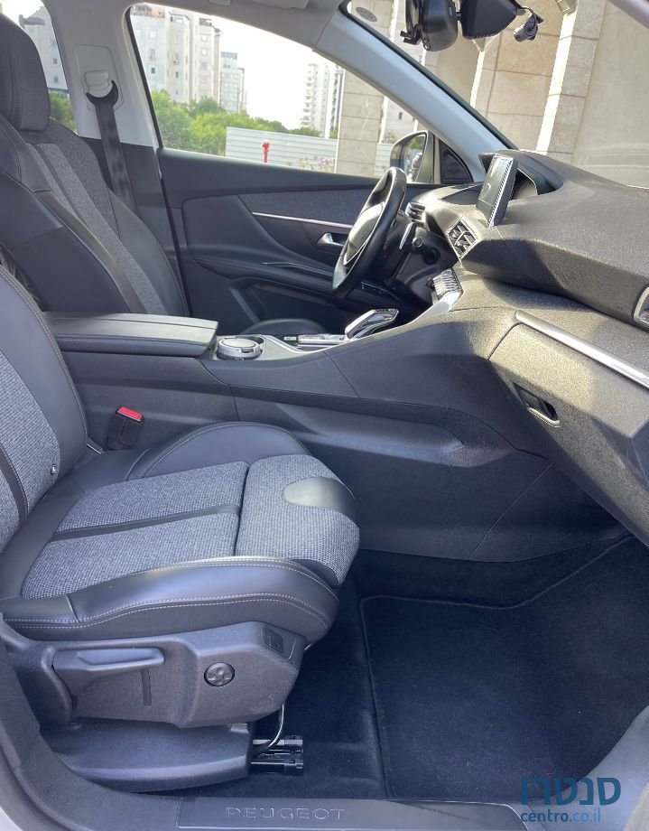 2018' Peugeot 3008 פיג'ו photo #2