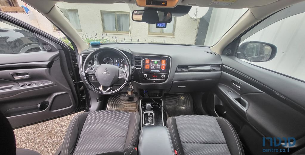 2021' Mitsubishi Outlander מיצובישי אאוטלנדר photo #3