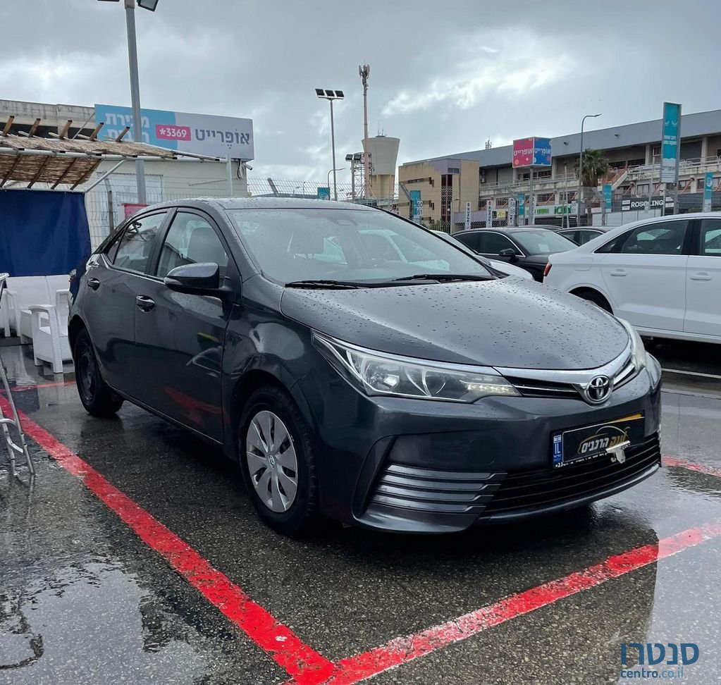 2017' Toyota Corolla טויוטה קורולה photo #3
