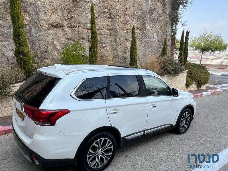 2017' Mitsubishi Outlander מיצובישי אאוטלנדר photo #3