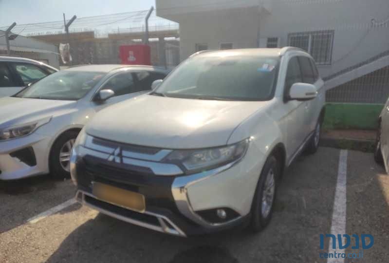 2019' Mitsubishi Outlander מיצובישי אאוטלנדר photo #1