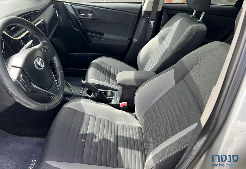 2016' Toyota Auris טויוטה אוריס photo #6