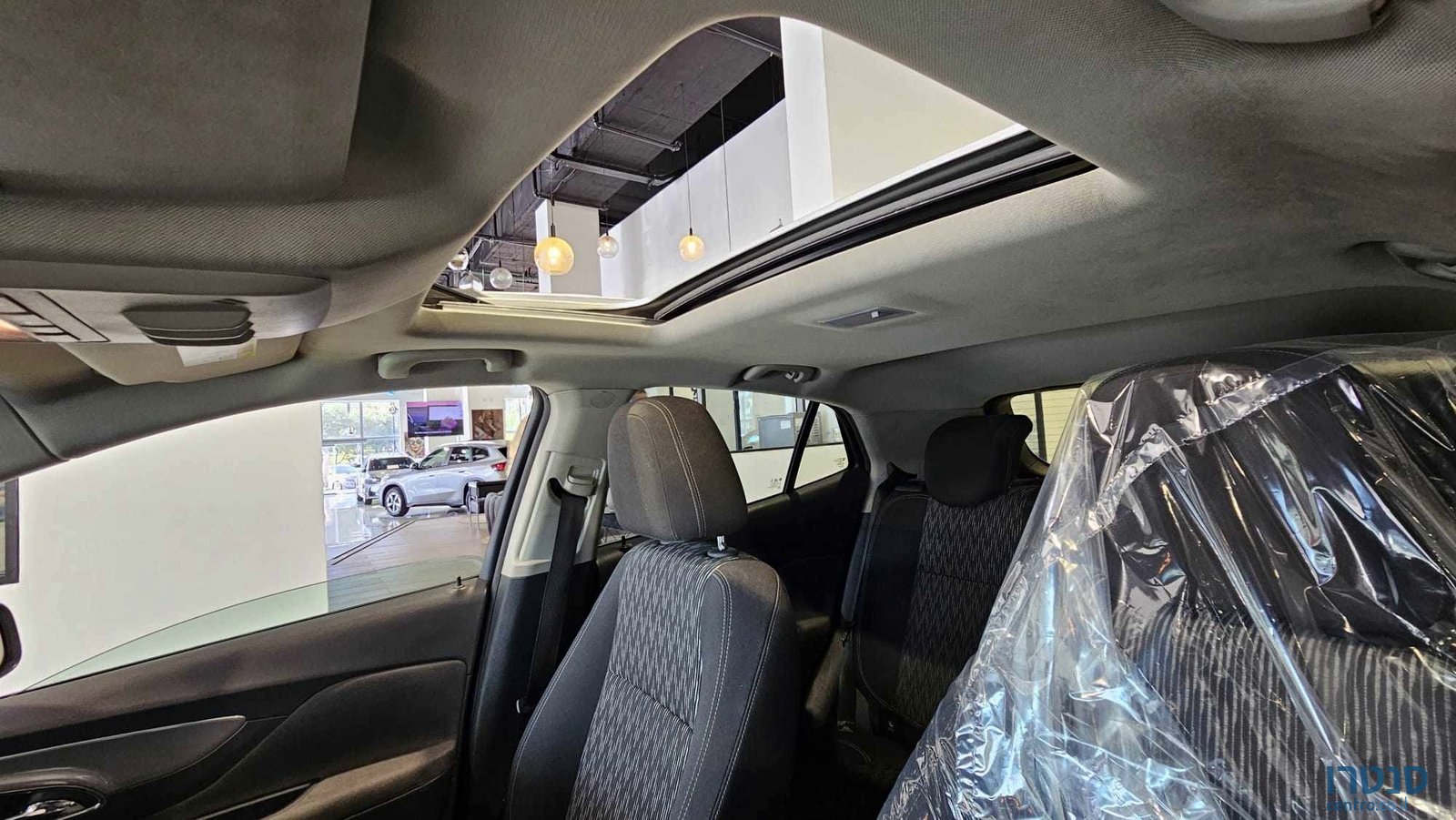 2015' Opel Mokka photo #6