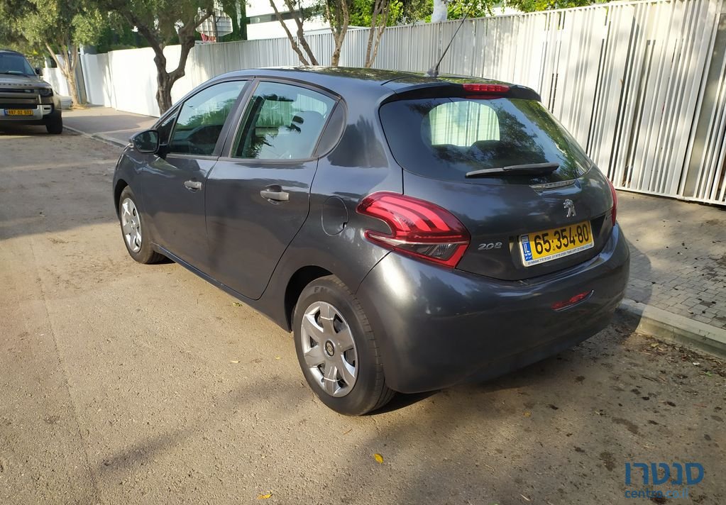 2017' Peugeot 208 פיג'ו photo #5