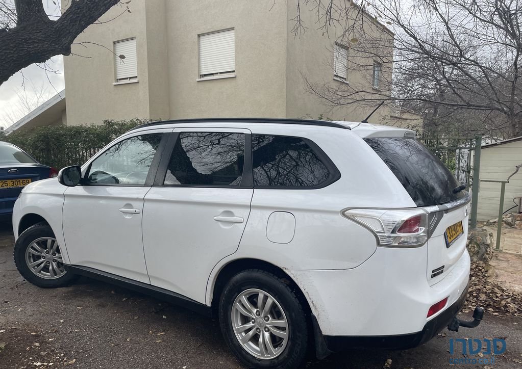 2013' Mitsubishi Outlander מיצובישי אאוטלנדר photo #6