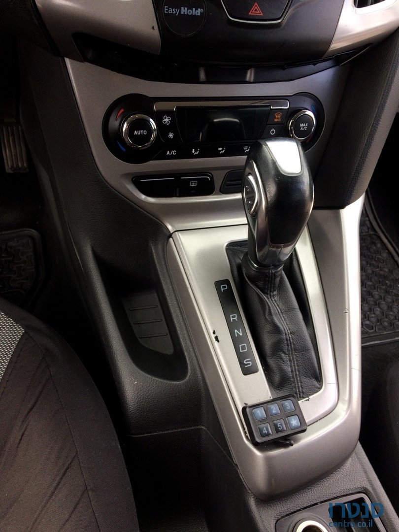 2012' Ford Focus 3 photo #6