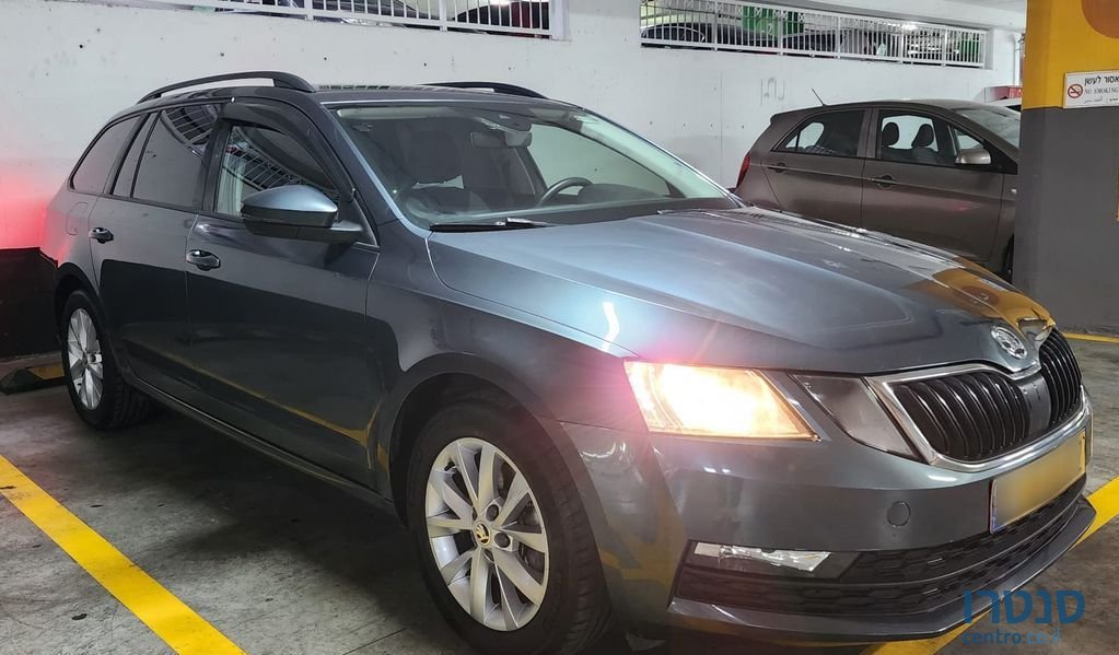 2020' Skoda Octavia סקודה אוקטביה photo #3