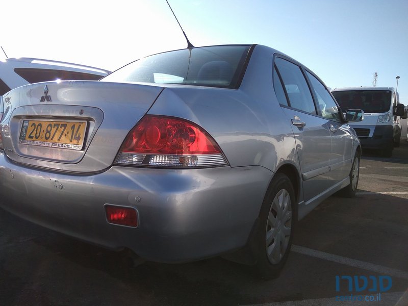 2006' Mitsubishi Lancer photo #4