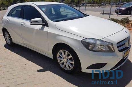 2013' Mercedes-Benz A-180 מרצדס photo #1