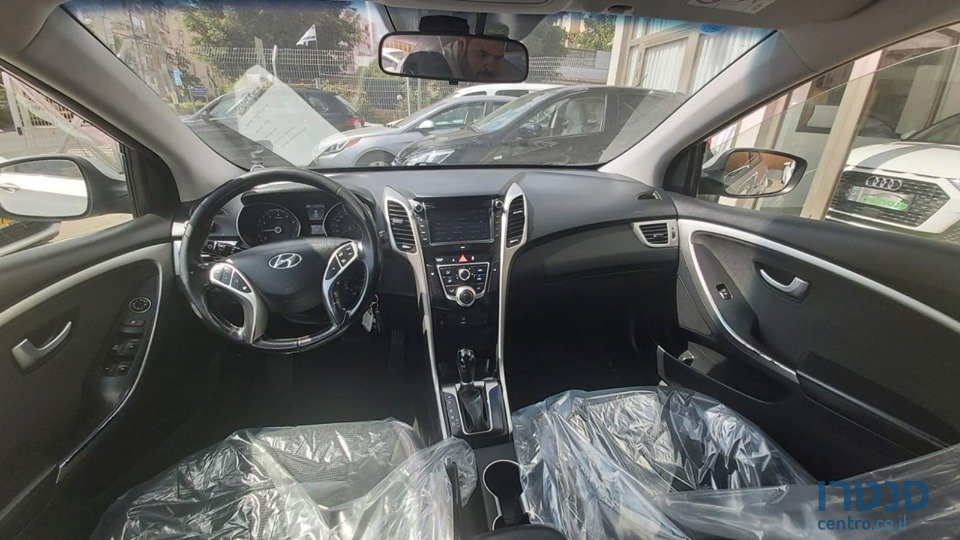 2014' Hyundai i30 photo #4