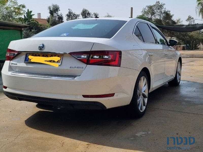 2019' Skoda Superb סקודה סופרב photo #4