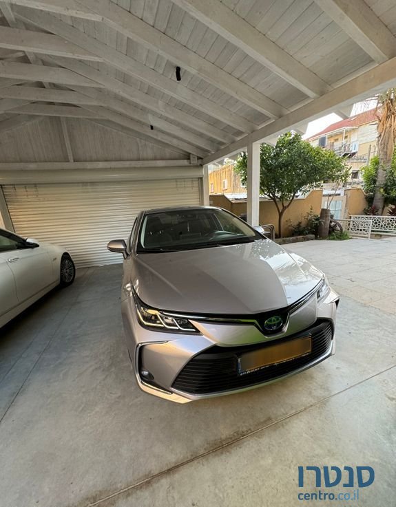 2022' Toyota Corolla טויוטה קורולה photo #1