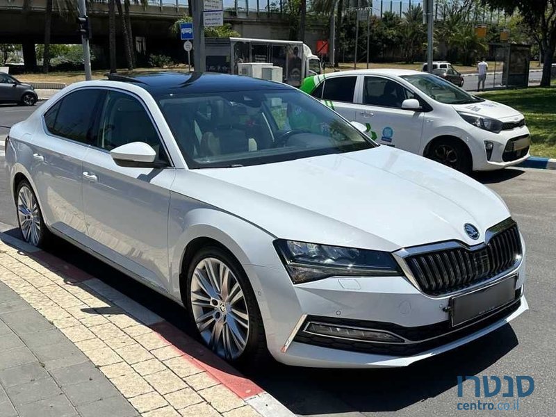 2020' Skoda Superb סקודה סופרב photo #3