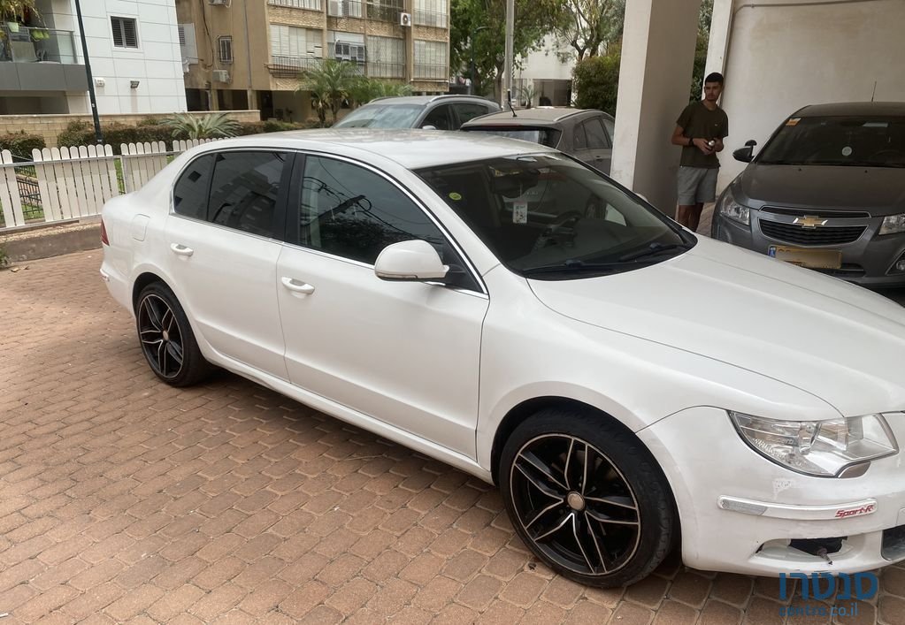 2013' Skoda Superb סקודה סופרב photo #3