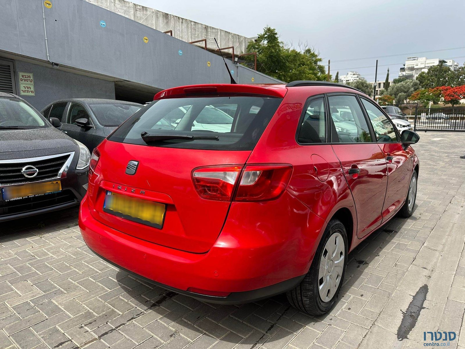 2013' SEAT Ibiza photo #3