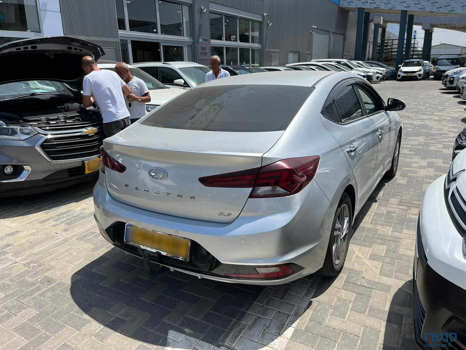 2019' Hyundai Elantra photo #3