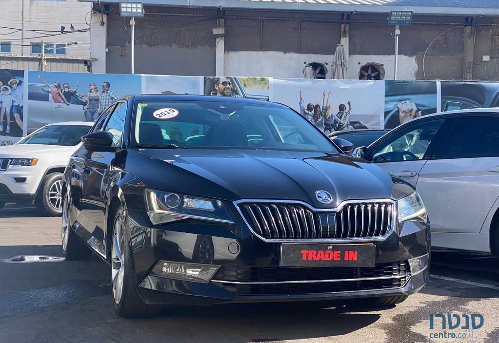 2019' Skoda Superb סקודה סופרב photo #2