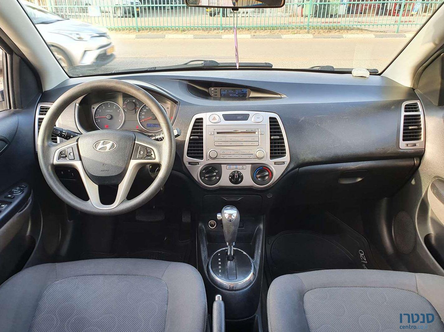 2012' Hyundai i20 יונדאי photo #4