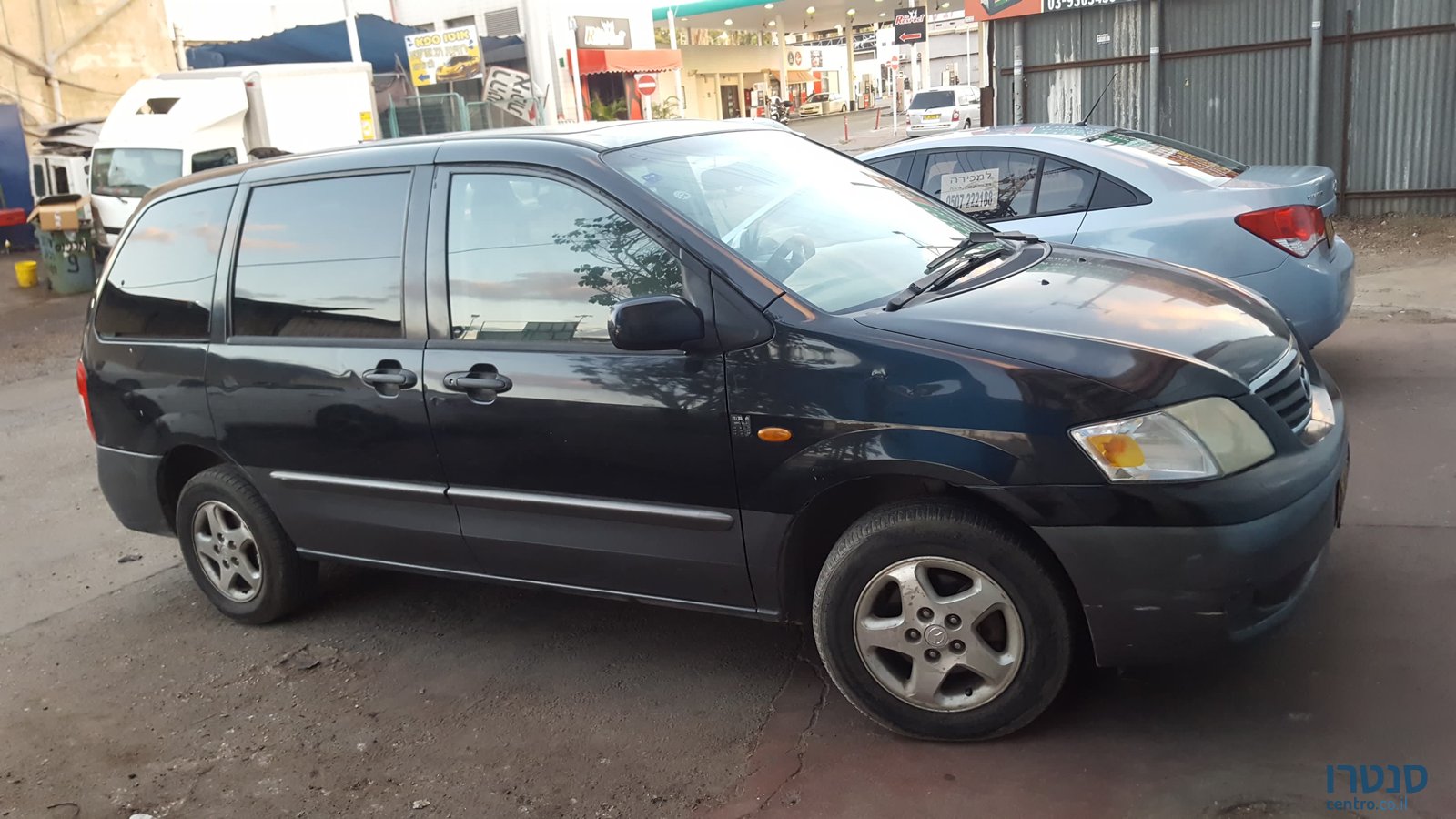 2002' Mazda MPV photo #5