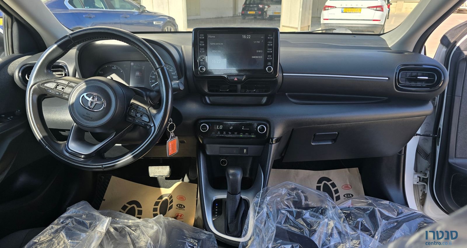 2021' Toyota Yaris טויוטה יאריס photo #6