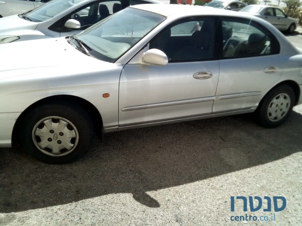 2001' Hyundai Sonata photo #1