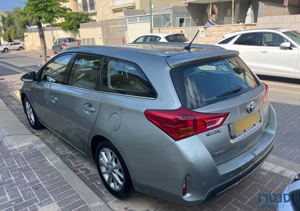 2014' Toyota Auris טויוטה אוריס photo #5