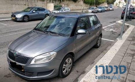 2012' Skoda Fabia סקודה פביה photo #1