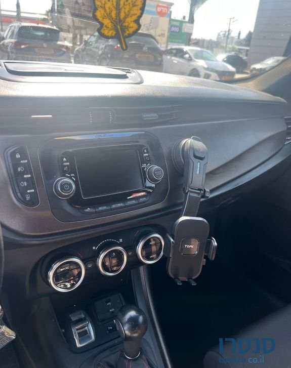 2014' Alfa Romeo Giulietta אלפא רומיאו ג'ולייטה photo #5