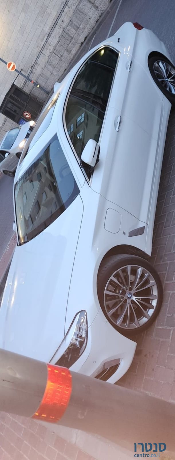 2018' BMW 5 Series ב.מ.וו סדרה 5 photo #2