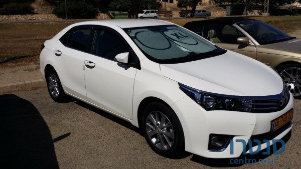 2015' Toyota Corolla photo #1