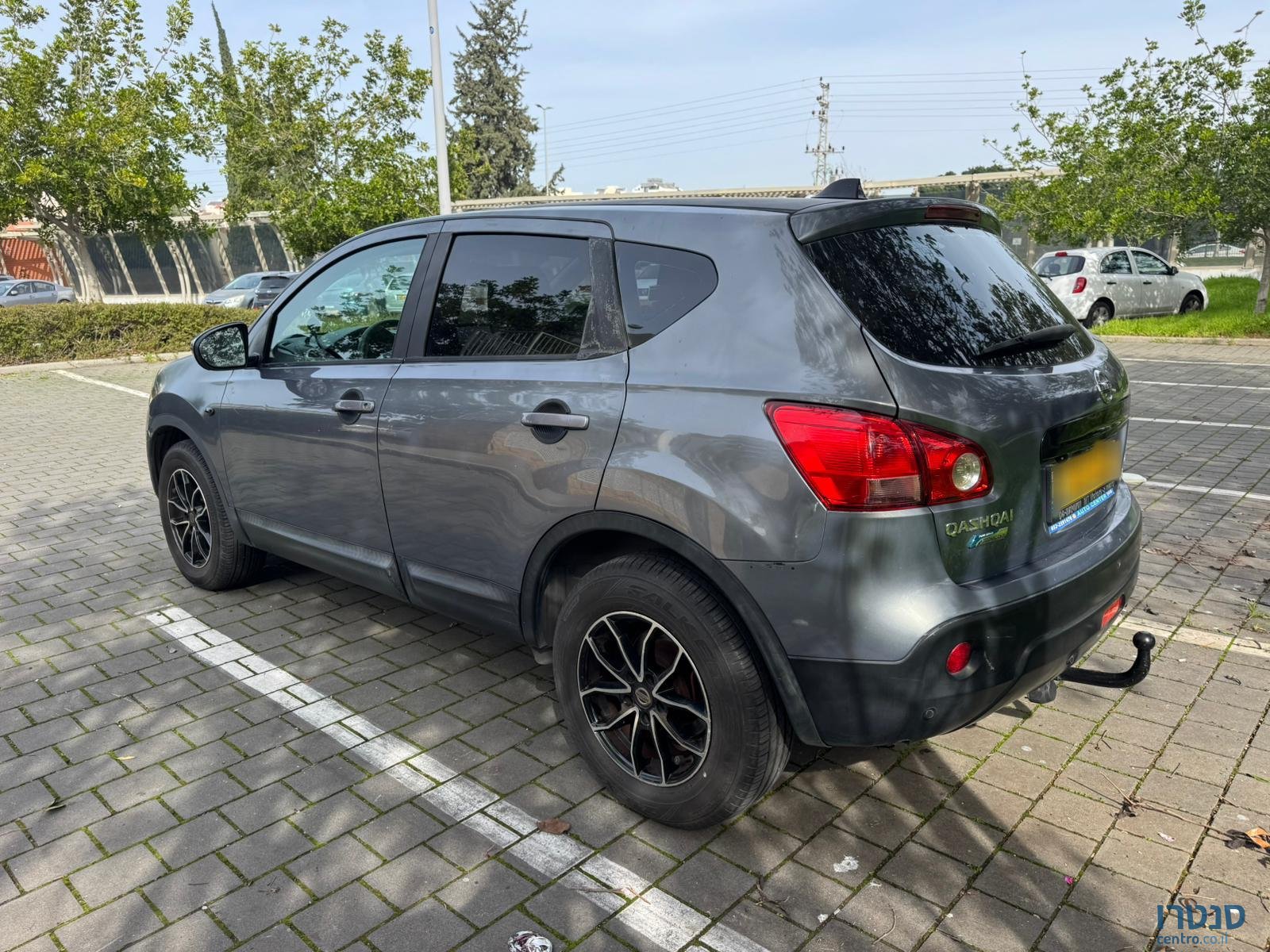 2008' Nissan Qashqai Acenta 4×4 photo #3